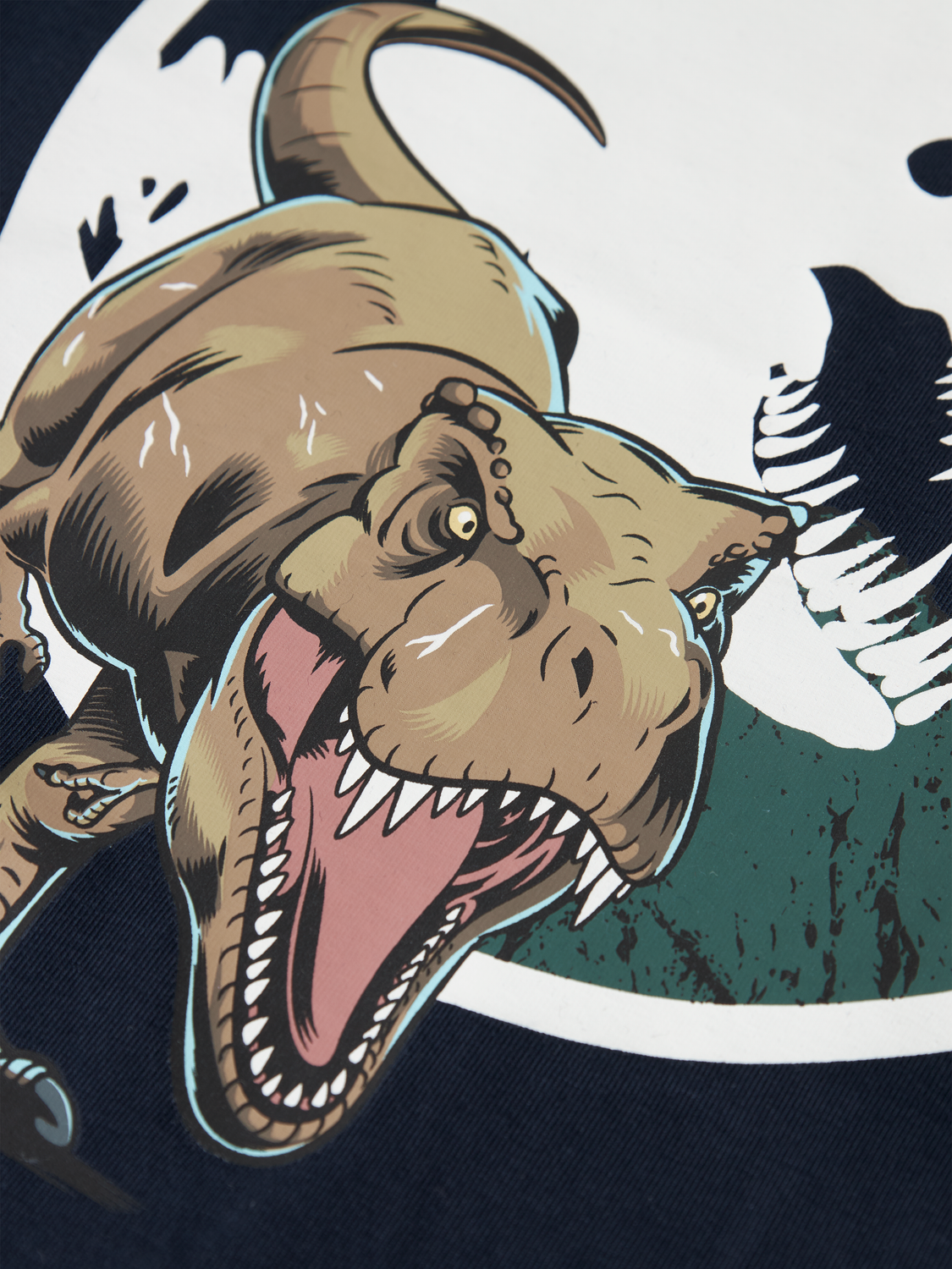 model_shot-front_full